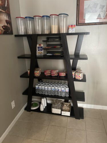 Breakfast and Snack Bar